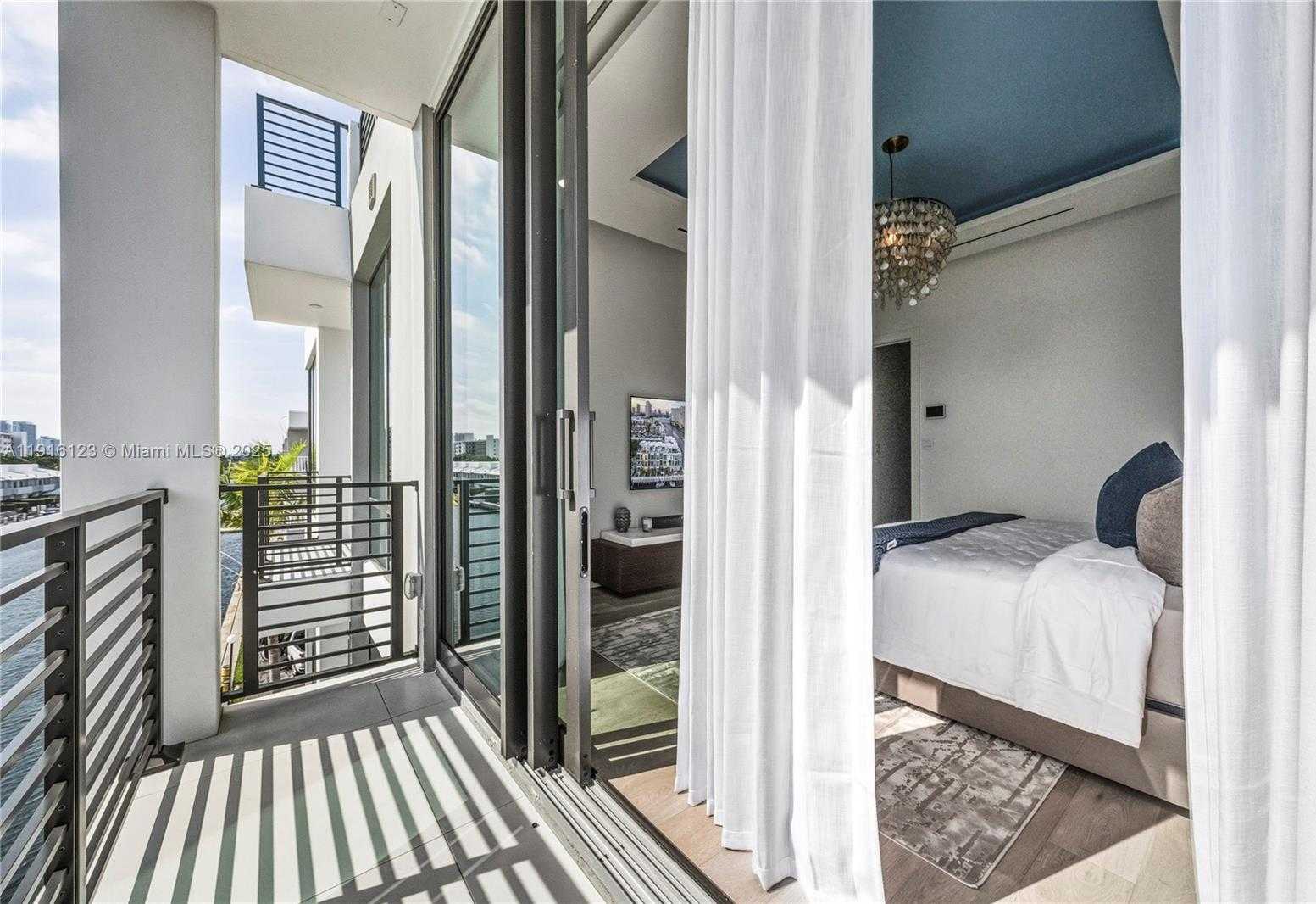 Small Image of 4098 NORTH EAST 167 ST #9, North Miami Beach Number 26