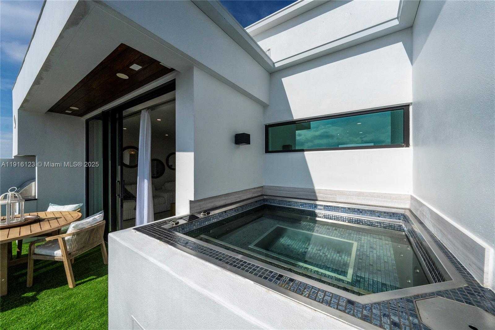 Small Image of 4098 NORTH EAST 167 ST #9, North Miami Beach Number 35