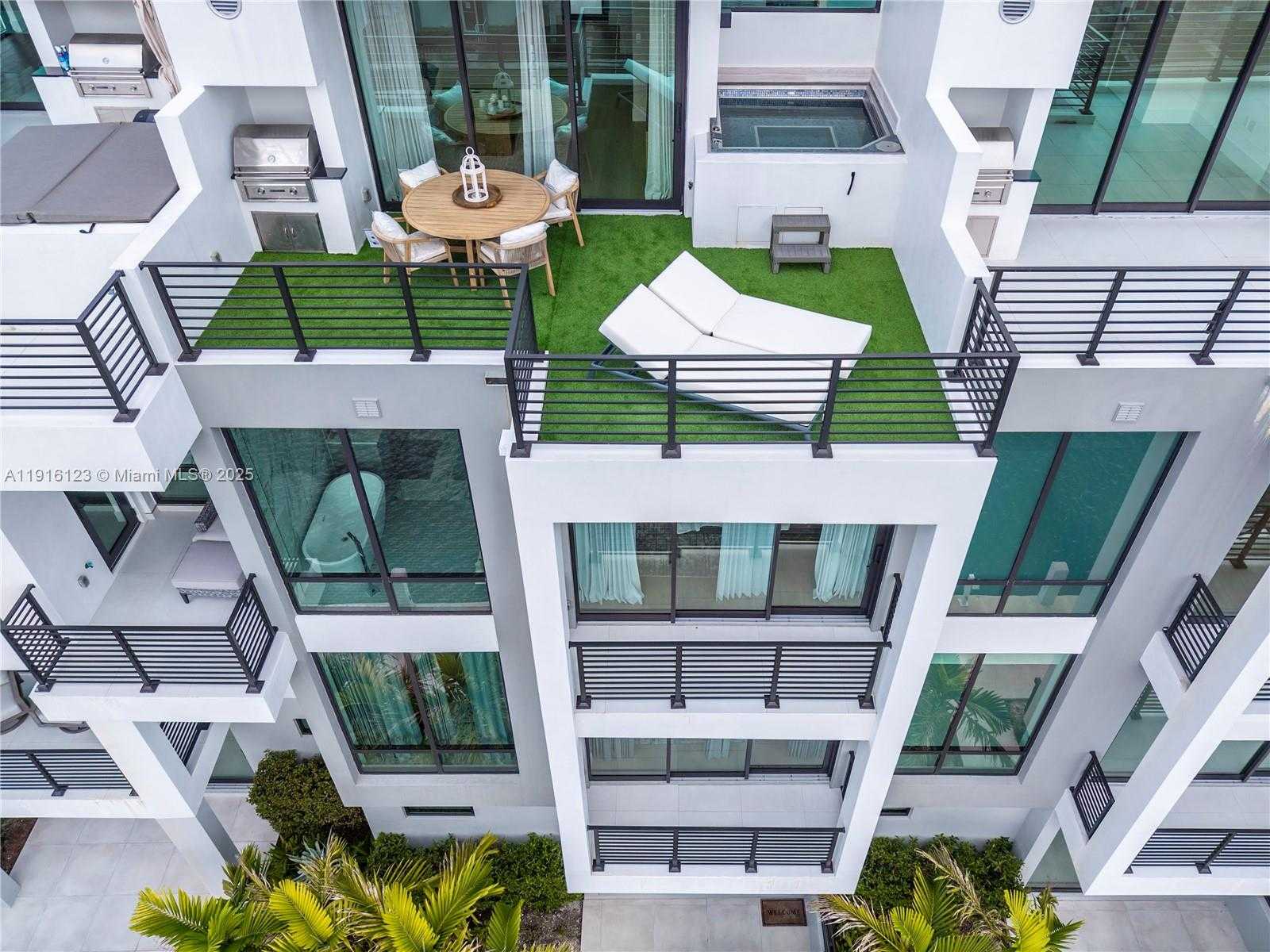 Small Image of 4098 NORTH EAST 167 ST #9, North Miami Beach Number 37