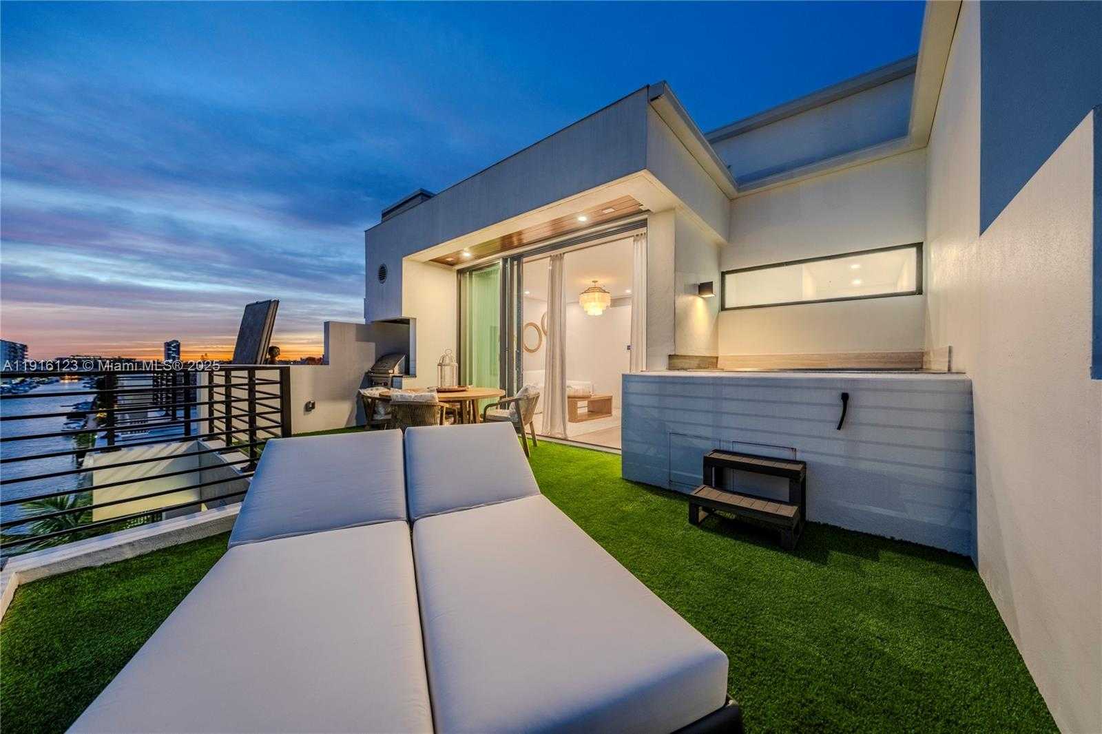 Small Image of 4098 NORTH EAST 167 ST #9, North Miami Beach Number 39