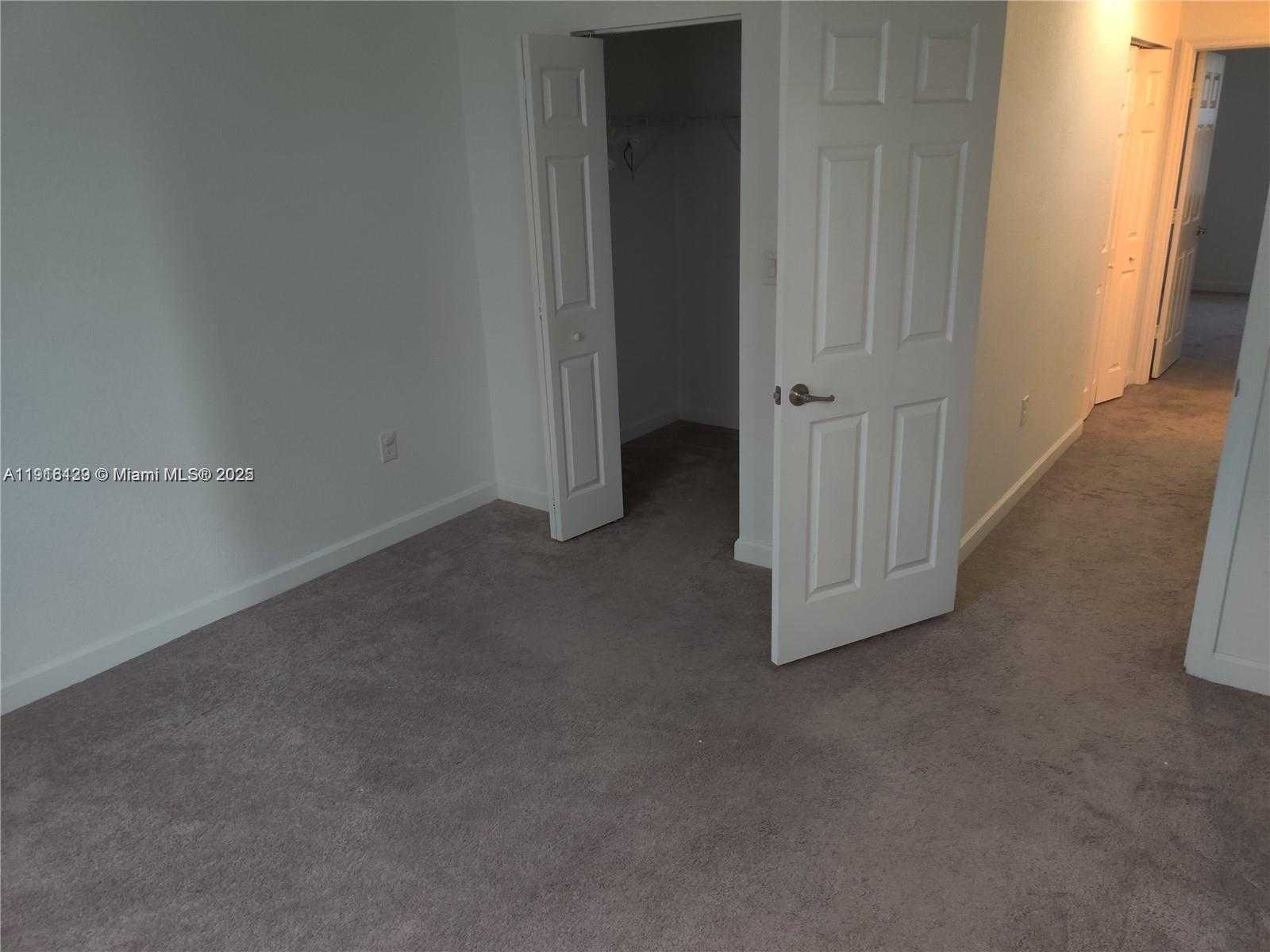 Small Image of 15103 SOUTH WEST 113TH TER #15103, Miami Number 16