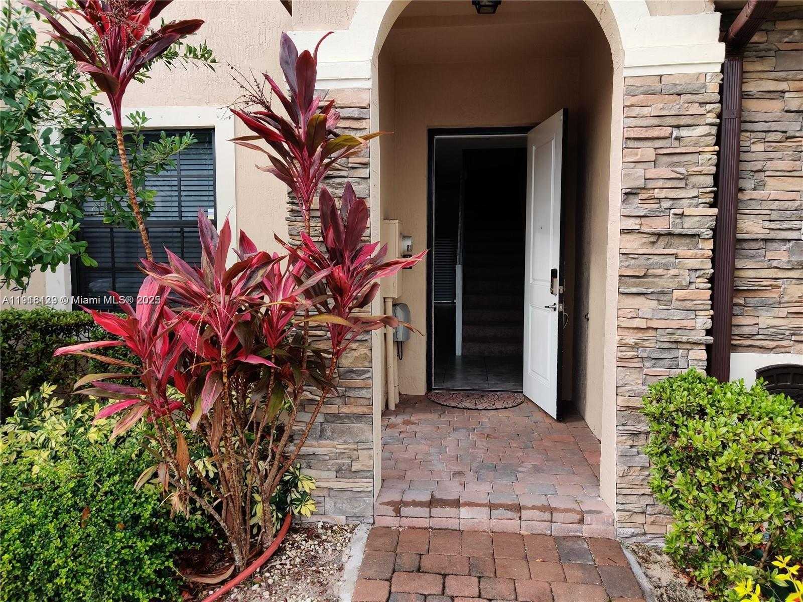 Small Image of 15103 SOUTH WEST 113TH TER #15103, Miami Number 2