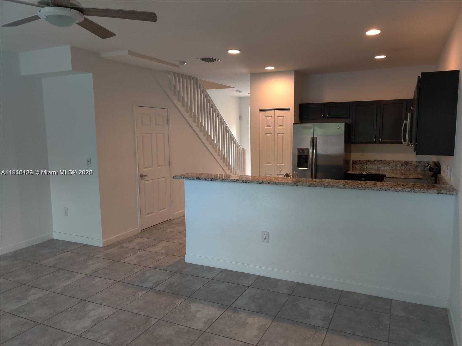 Small Image of 15103 SOUTH WEST 113TH TER #15103, Miami Number 8