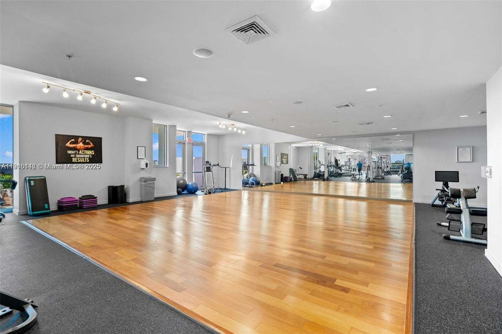 Small Image of 7901 HISPANOLA AVE #2010, North Bay Village Number 36