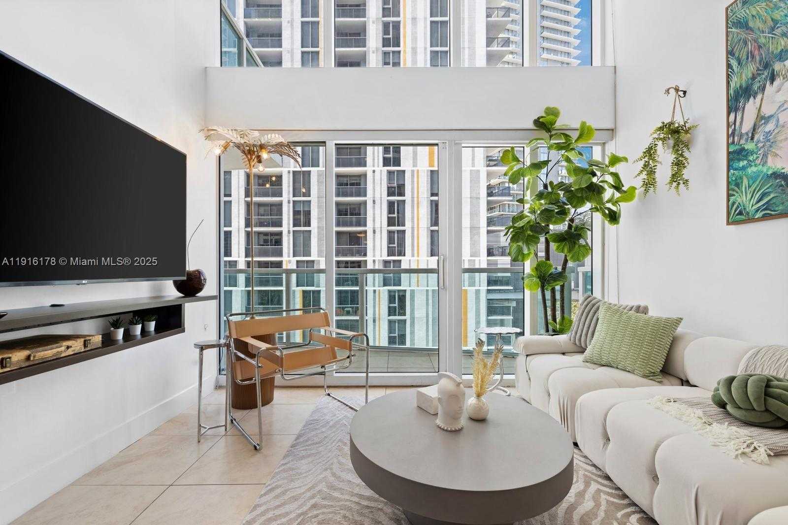 Small Image of 41 SOUTH EAST 5TH ST #510, Miami Number 2