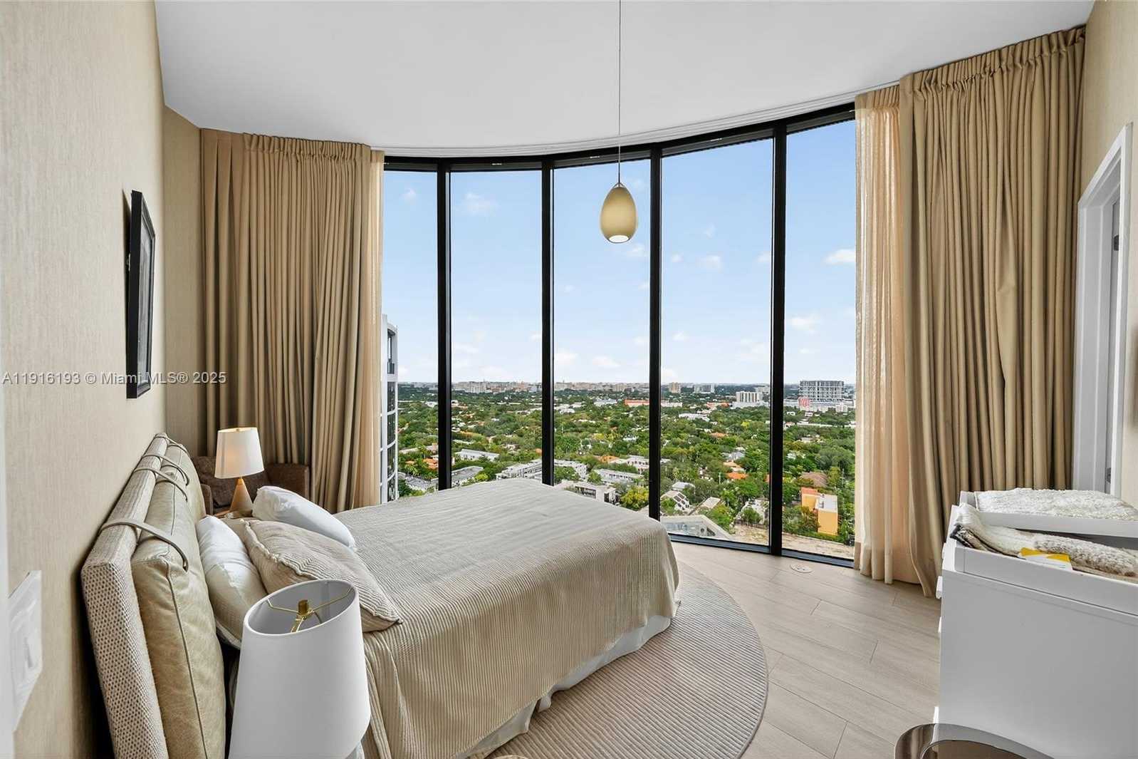 Small Image of 2821 SOUTH BAYSHORE DR #LPH-D, Miami Number 11