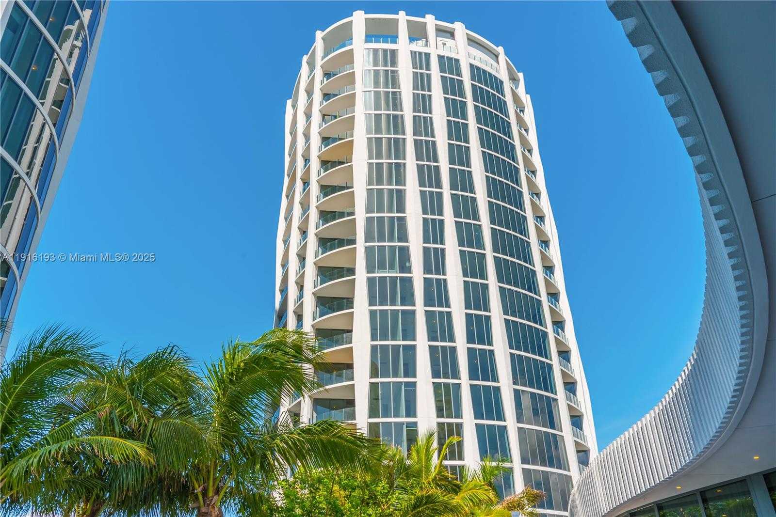 Small Image of 2821 SOUTH BAYSHORE DR #LPH-D, Miami Number 12