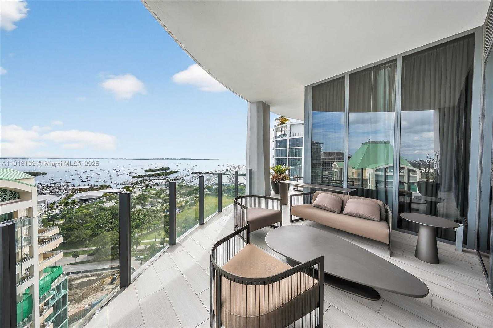 Small Image of 2821 SOUTH BAYSHORE DR #LPH-D, Miami Number 3