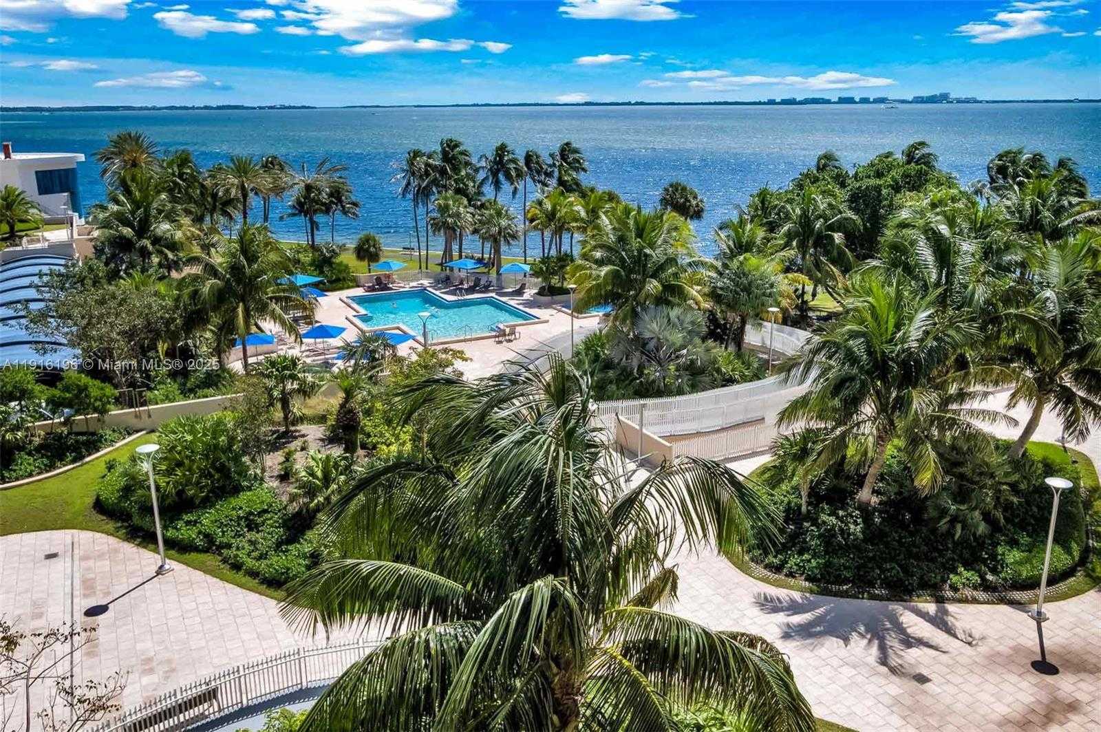 Small Image of 2 GROVE ISLE DR #B1804, Coconut Grove Number 49