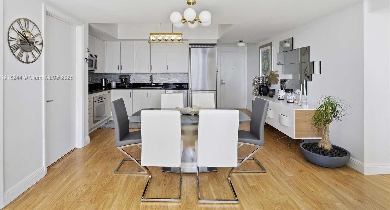 Small Image of 92 SOUTH WEST 3RD ST #1604, Miami Number 14