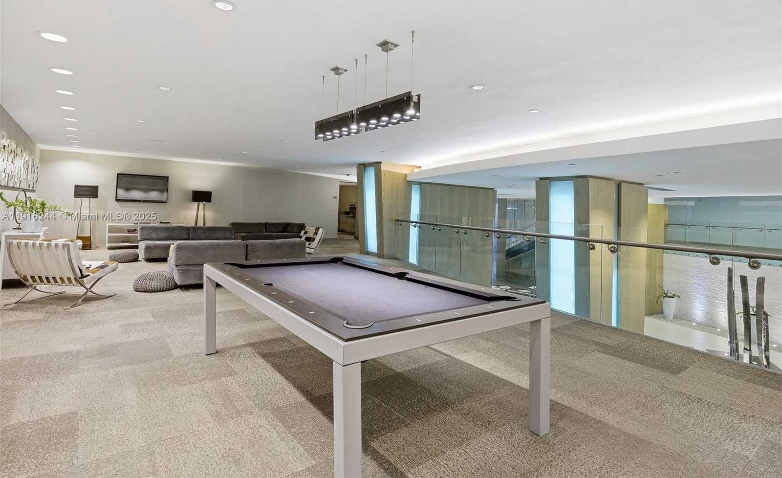 Small Image of 92 SOUTH WEST 3RD ST #1604, Miami Number 43