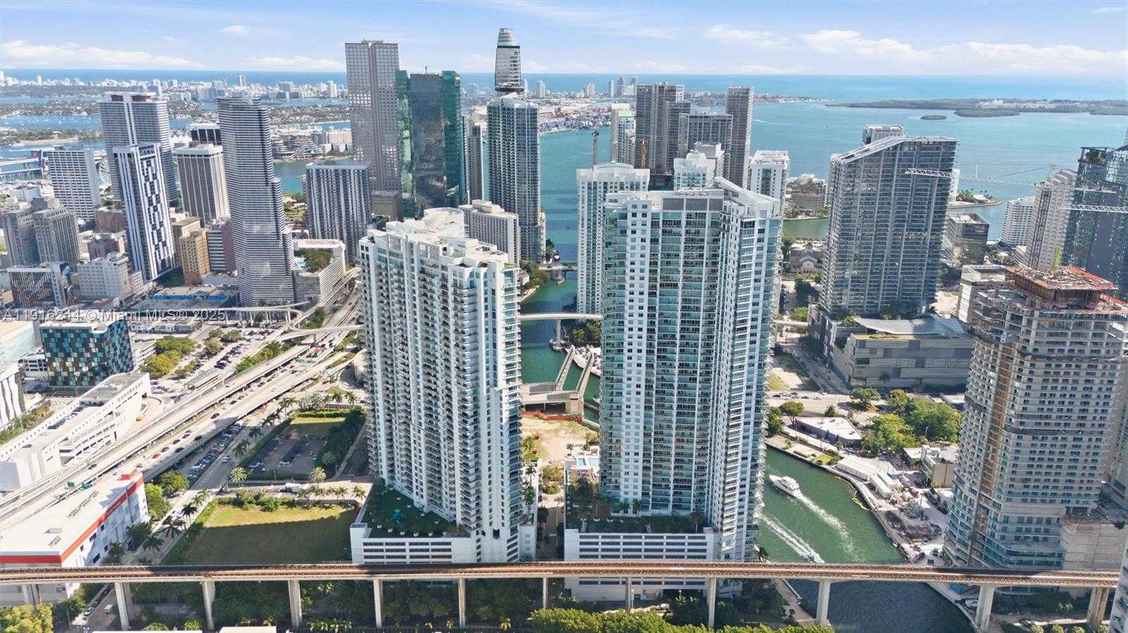 Small Image of 92 SOUTH WEST 3RD ST #1604, Miami Number 52