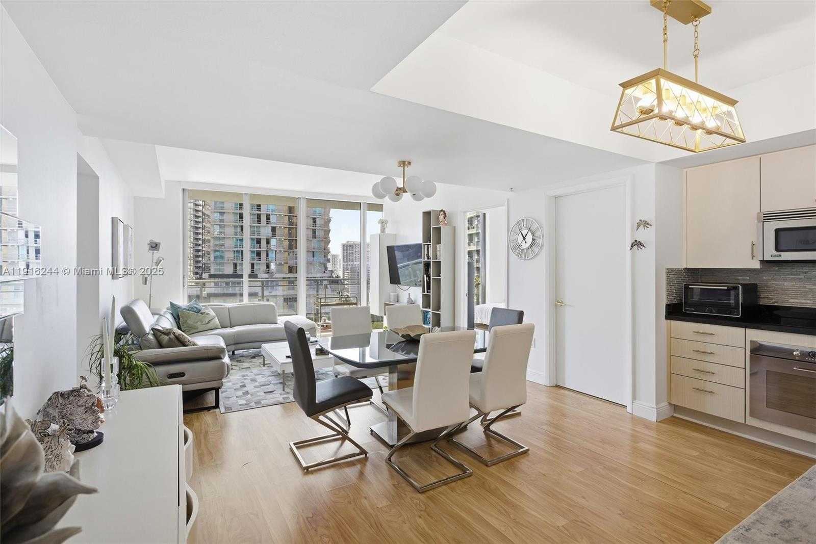 Small Image of 92 SOUTH WEST 3RD ST #1604, Miami Number 8