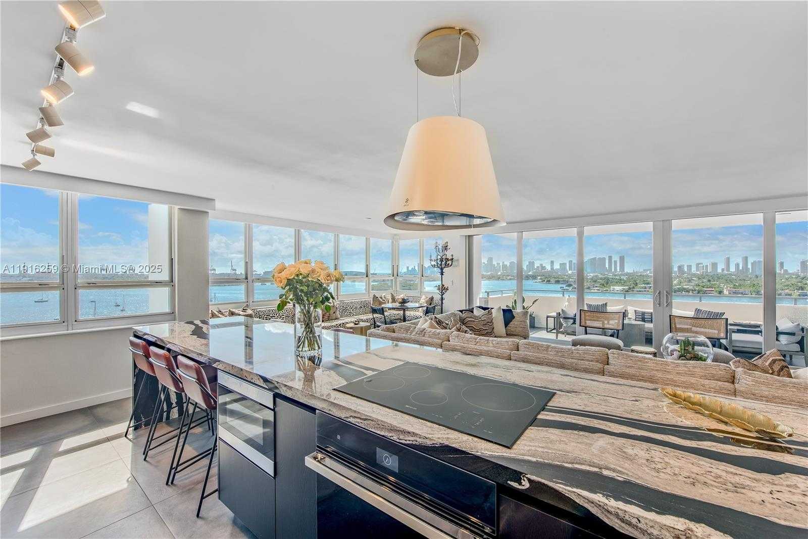 Small Image of 11 ISLAND AVE #1201, Miami Beach Number 14