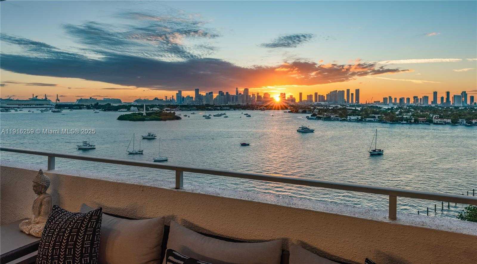 Small Image of 11 ISLAND AVE #1201, Miami Beach Number 17