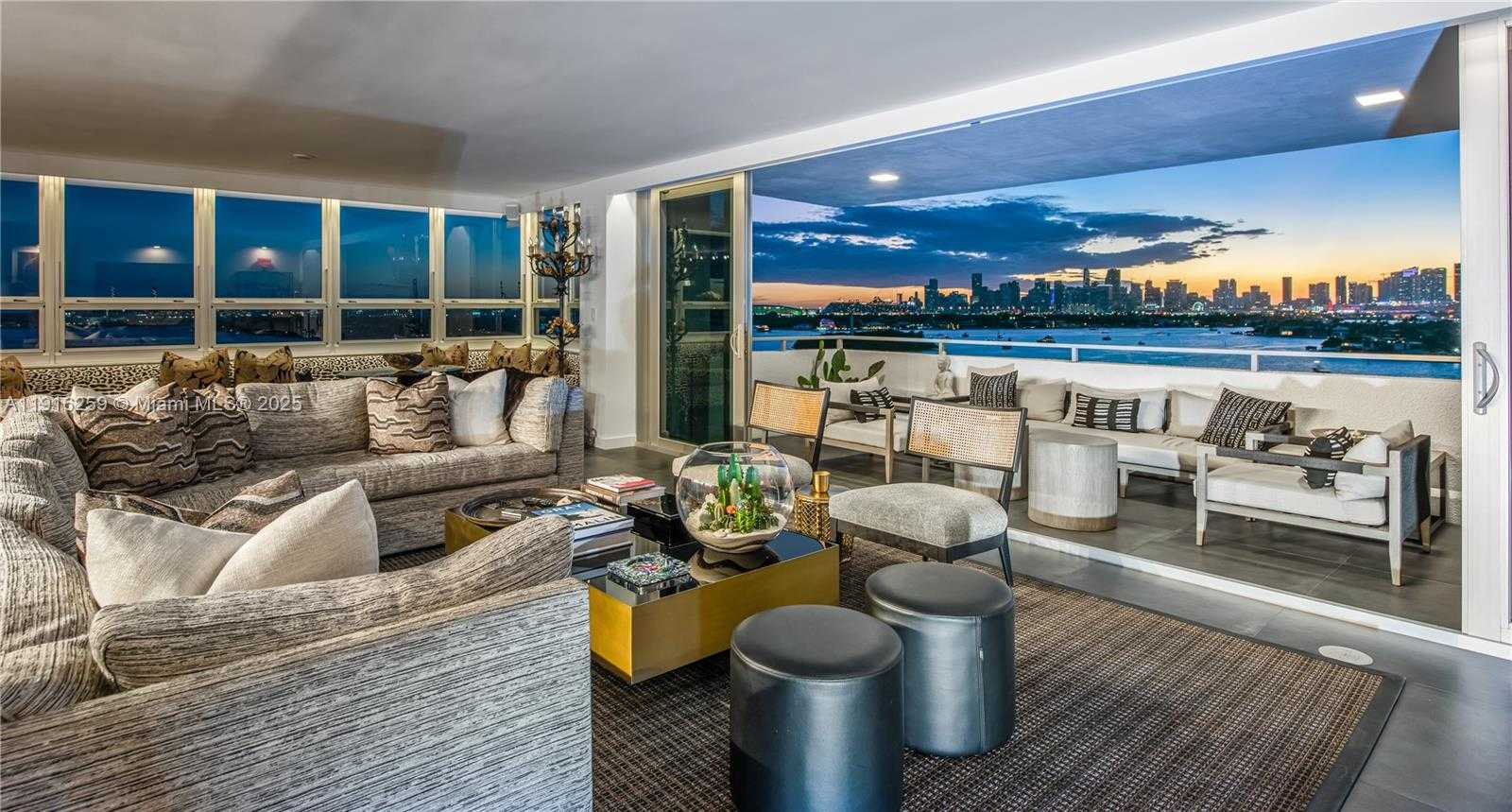 Small Image of 11 ISLAND AVE #1201, Miami Beach Number 19