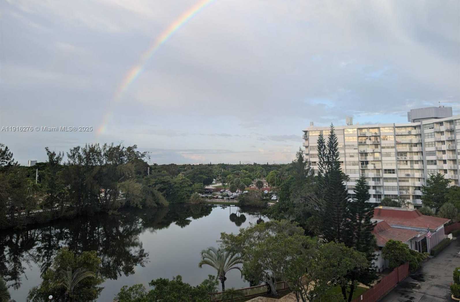 Small Image of 1300 NORTH EAST MIAMI GARDENS DR #613E, Miami Number 2