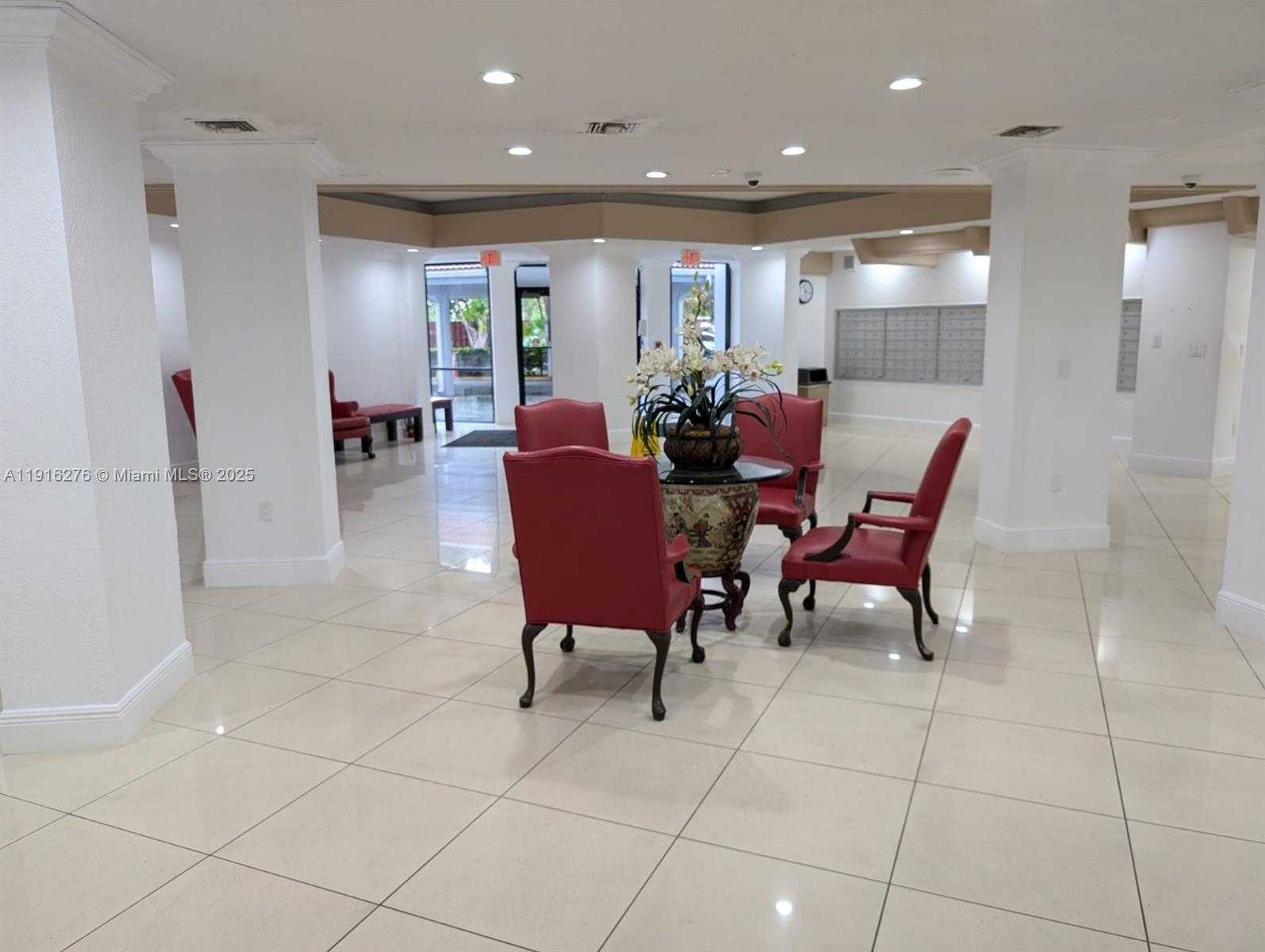 Small Image of 1300 NORTH EAST MIAMI GARDENS DR #613E, Miami Number 3