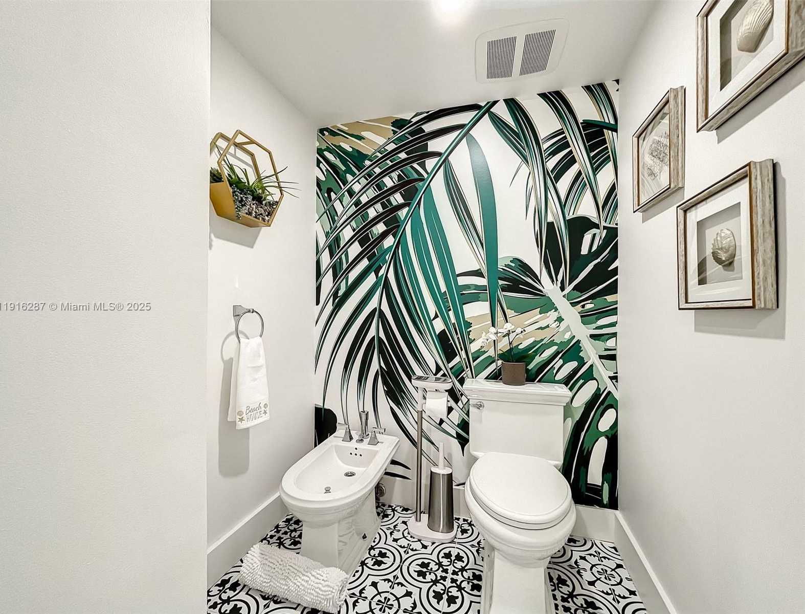 Small Image of 1250 OCEAN DR #4D, Miami Beach Number 20