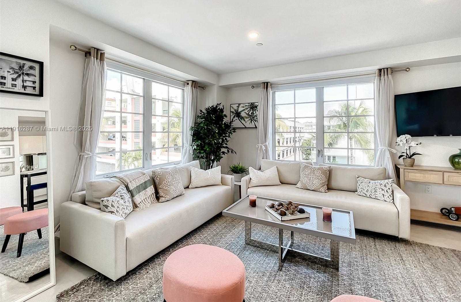 Small Image of 1250 OCEAN DR #4D, Miami Beach Number 6