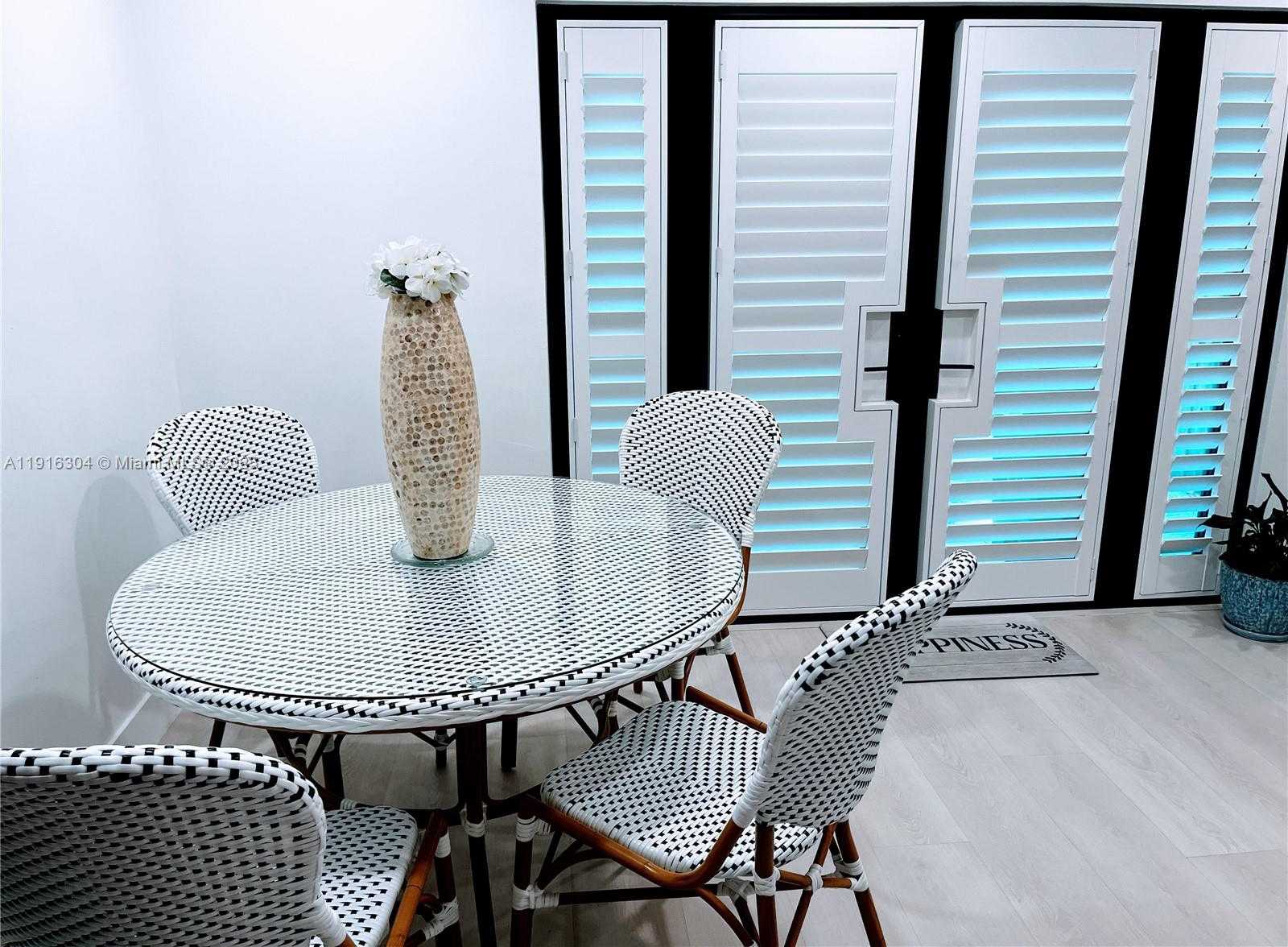 Small Image of 7810 SOUTH WEST 102ND LN, Miami Number 10