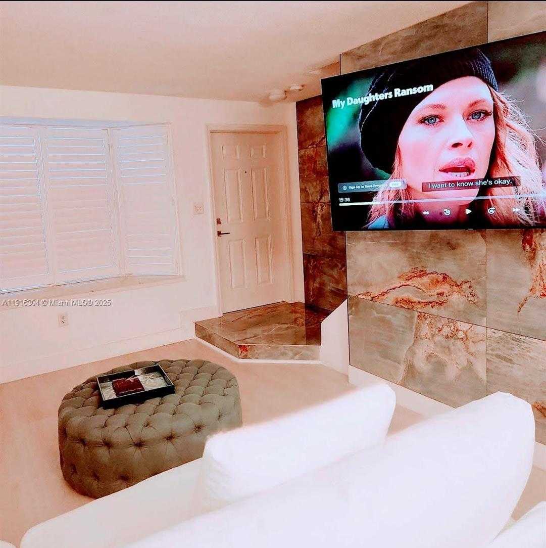 Small Image of 7810 SOUTH WEST 102ND LN, Miami Number 14