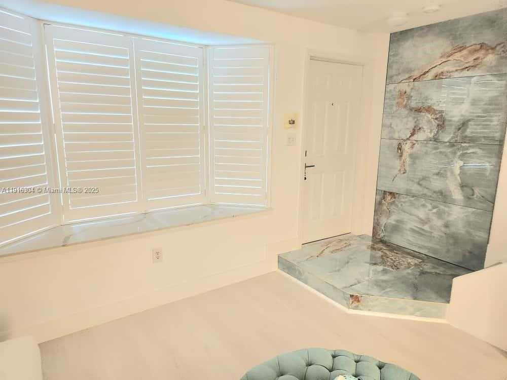 Small Image of 7810 SOUTH WEST 102ND LN, Miami Number 18