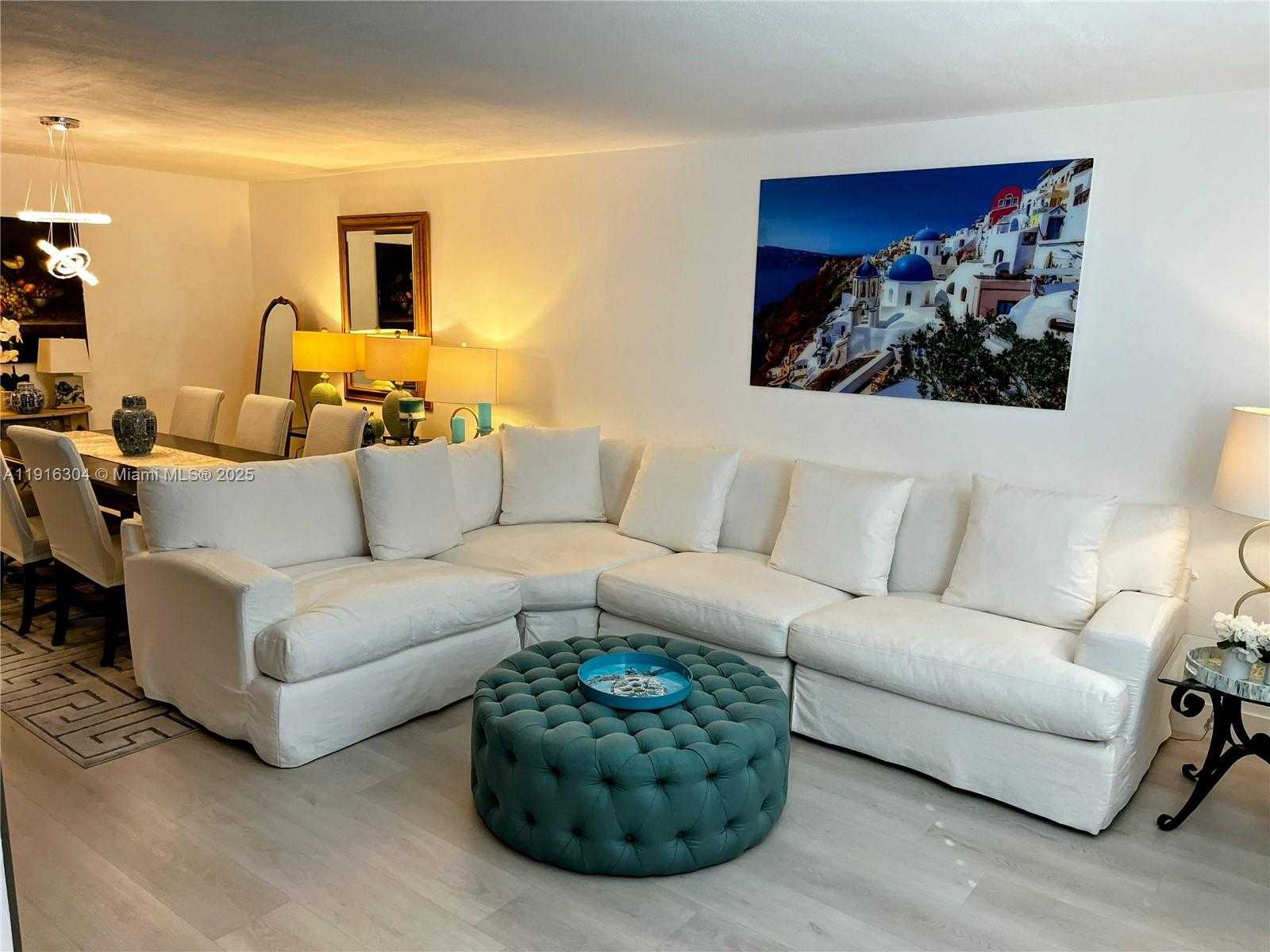 Small Image of 7810 SOUTH WEST 102ND LN, Miami Number 3