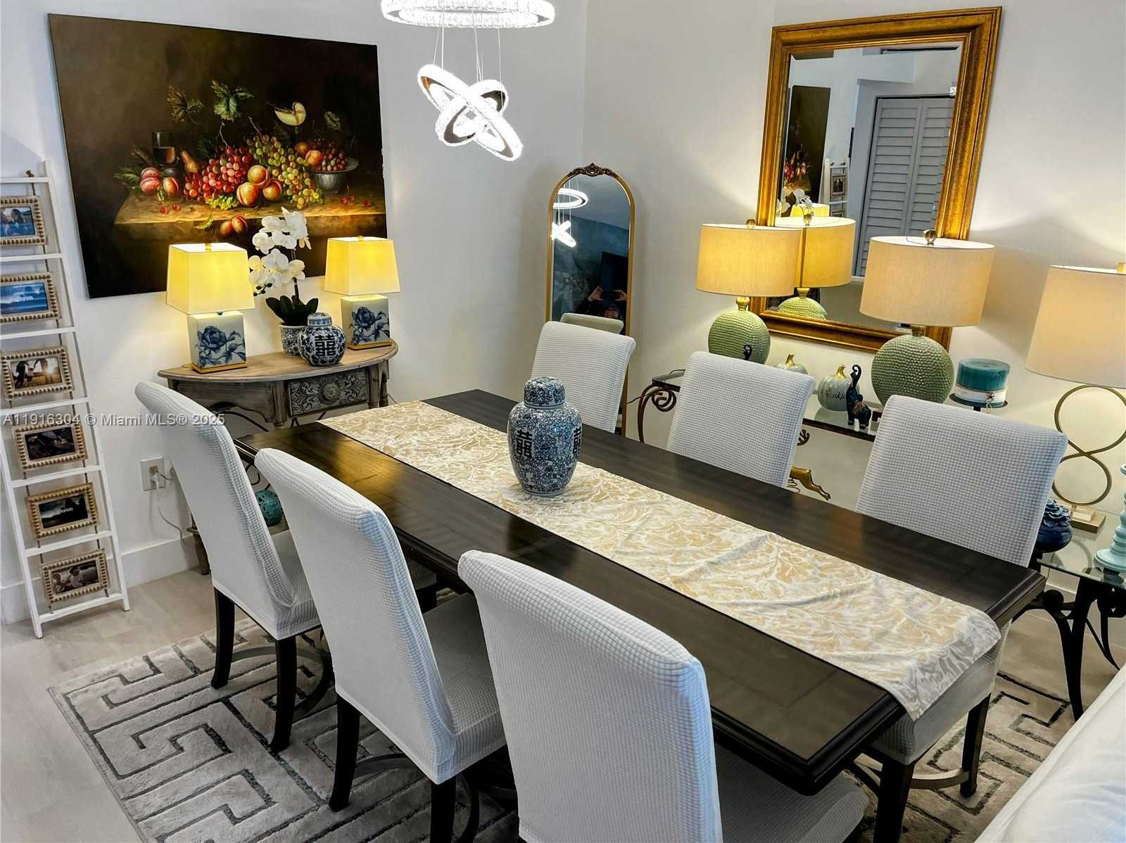 Small Image of 7810 SOUTH WEST 102ND LN, Miami Number 4