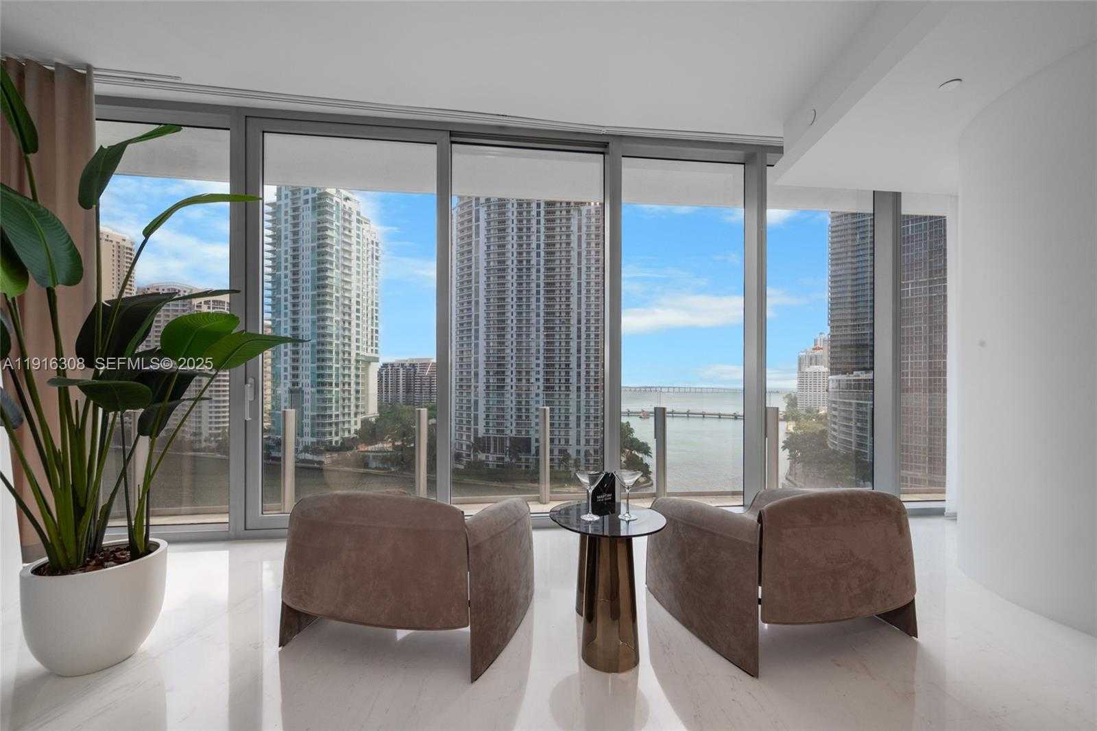Small Image of 300 BISCAYNE BOULEVARD WAY #1101E, Miami Number 10