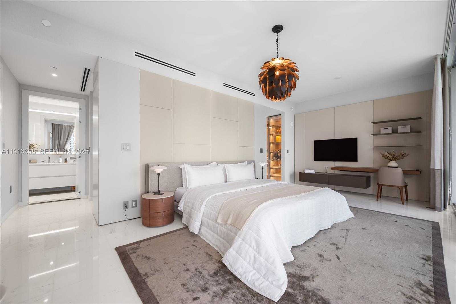 Small Image of 300 BISCAYNE BOULEVARD WAY #1101E, Miami Number 16