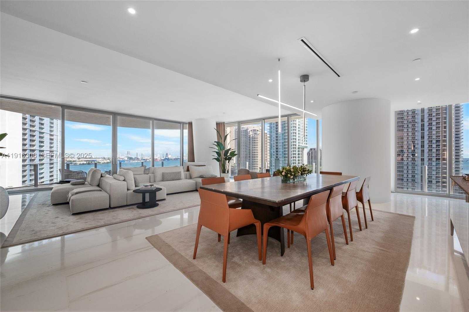 Small Image of 300 BISCAYNE BOULEVARD WAY #1101E, Miami Number 6