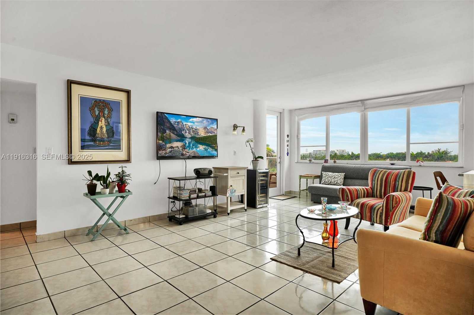 Small Image of 5005 COLLINS AVE #402, Miami Beach Number 24