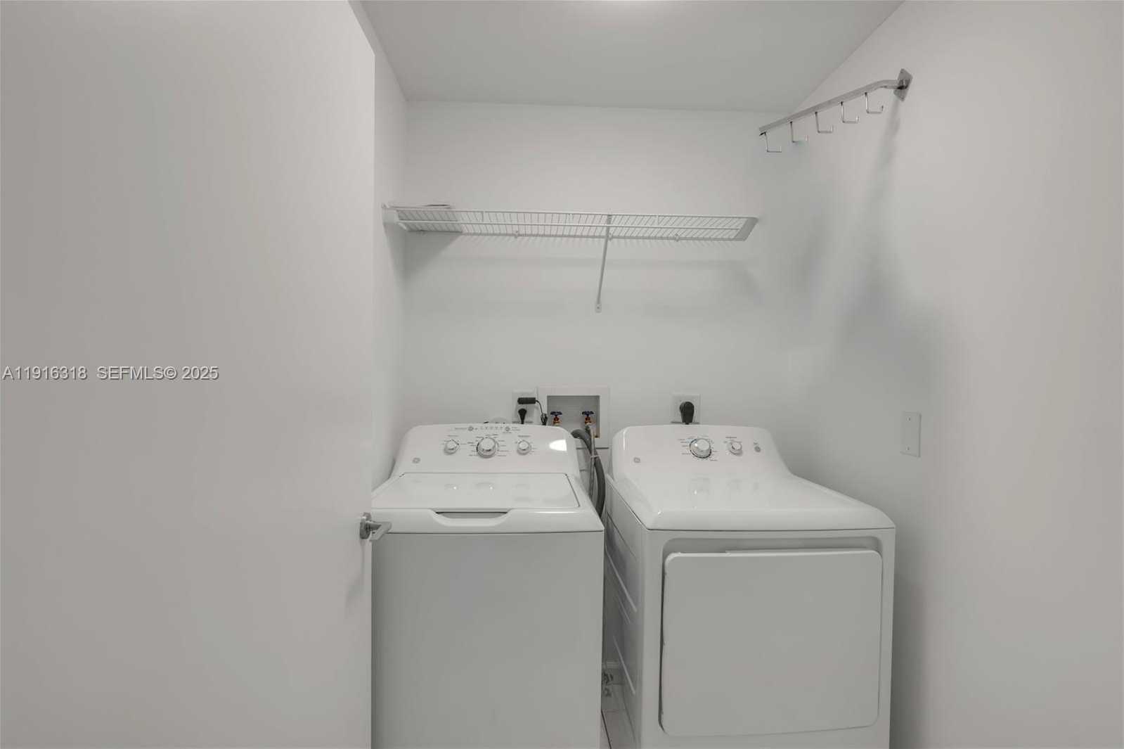 Imagen de Pequeño Objeto