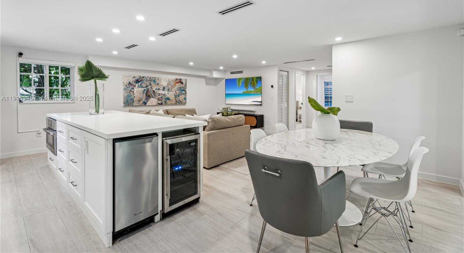 Small Image of 1231 15TH TER #5, Miami Beach Number 3