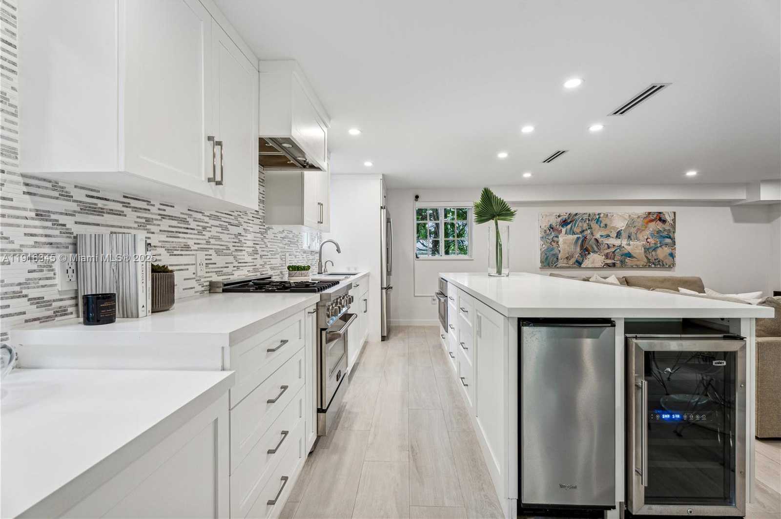 Small Image of 1231 15TH TER #5, Miami Beach Number 4