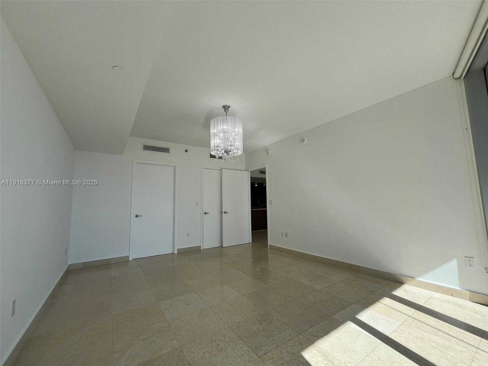 Small Image of 495 BRICKELL AVE #1207, Miami Number 11