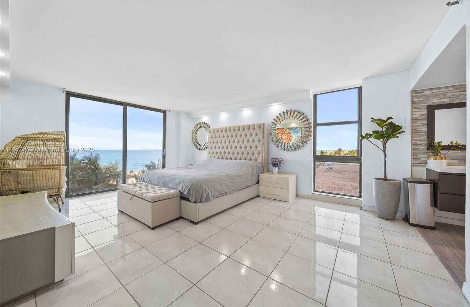Small Image of 6061 COLLINS AVE #5F, Miami Beach Number 16