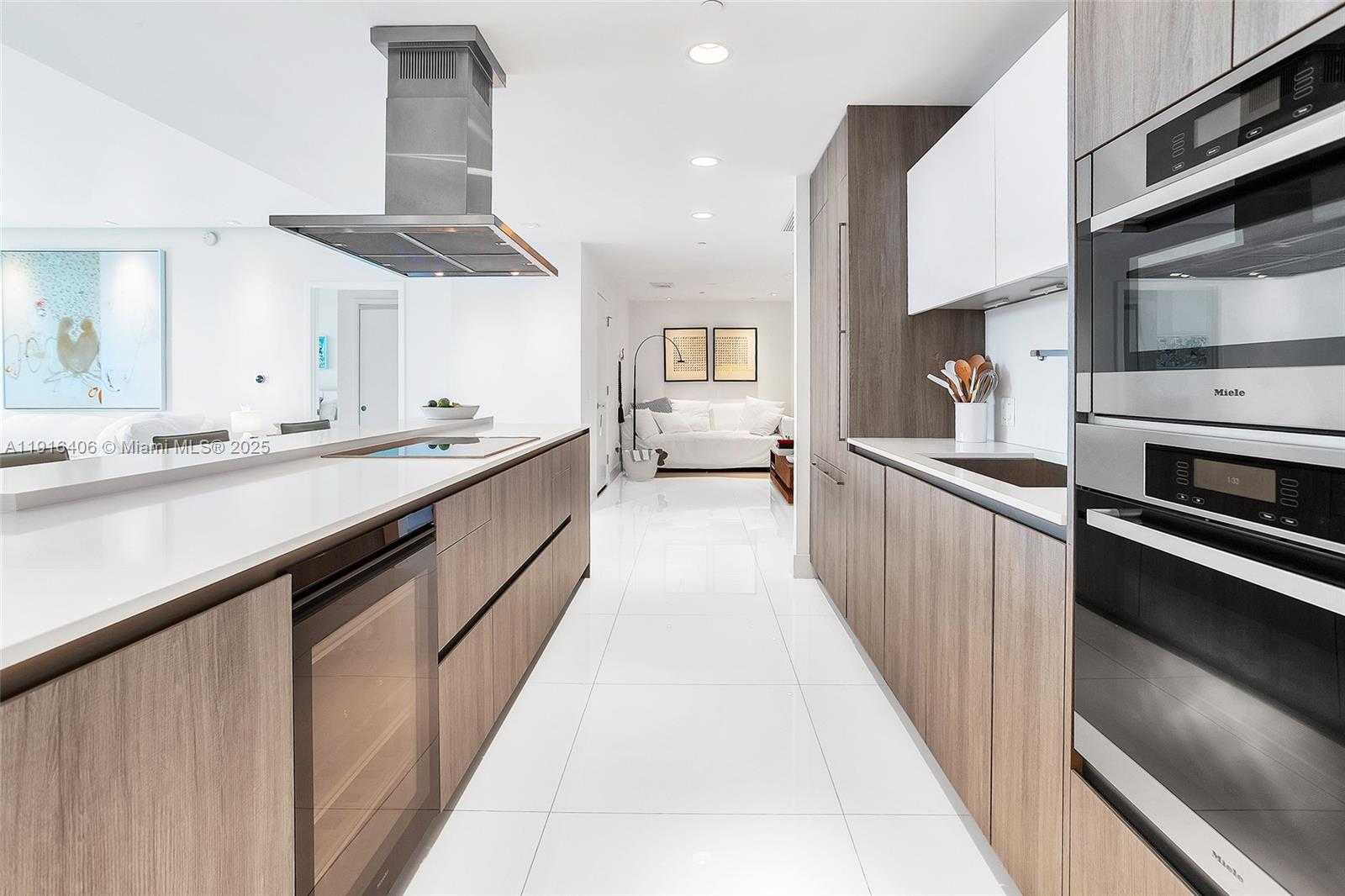 Small Image of 350 OCEAN DR #405N, Key Biscayne Number 11