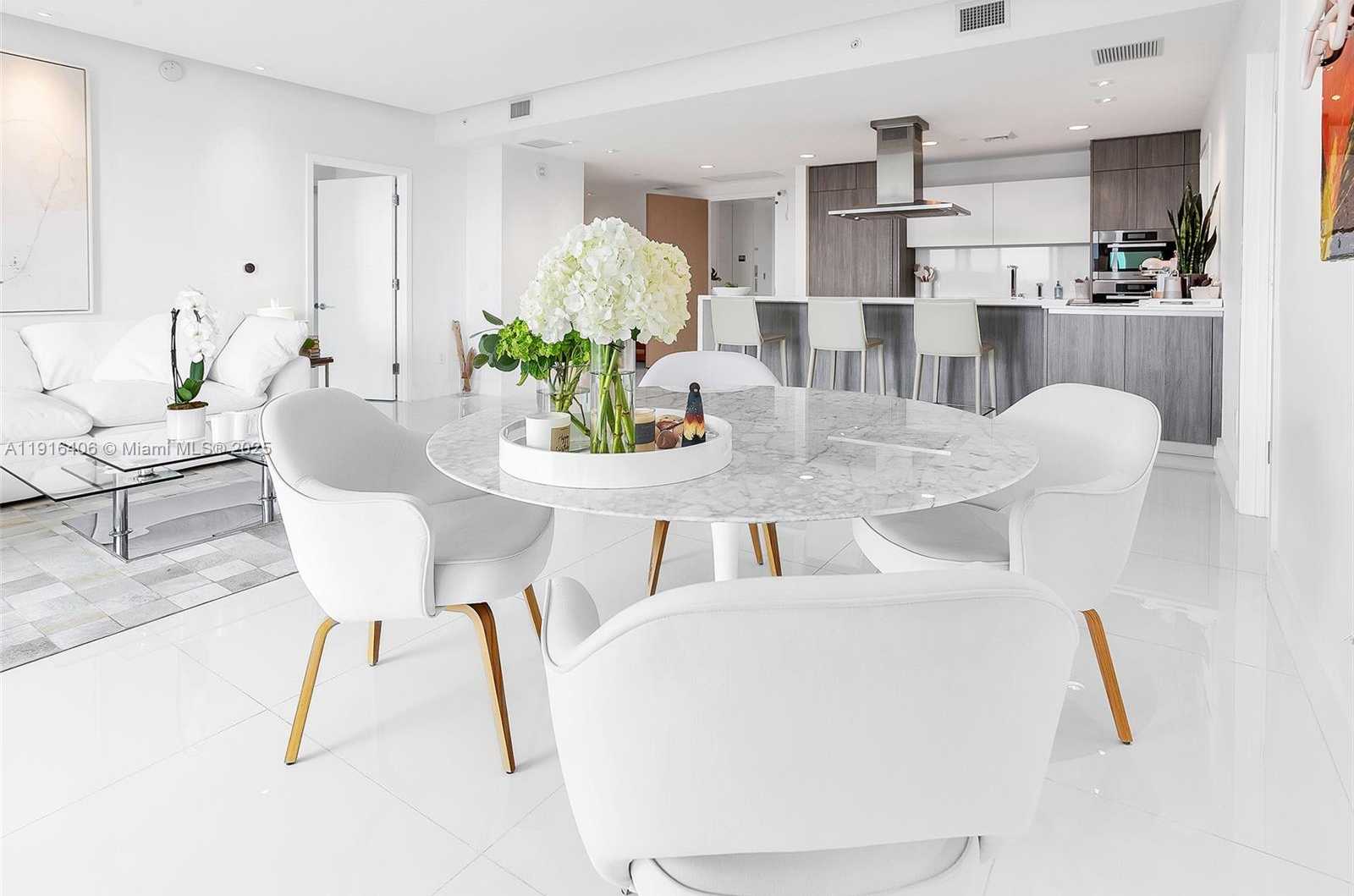 Small Image of 350 OCEAN DR #405N, Key Biscayne Number 14