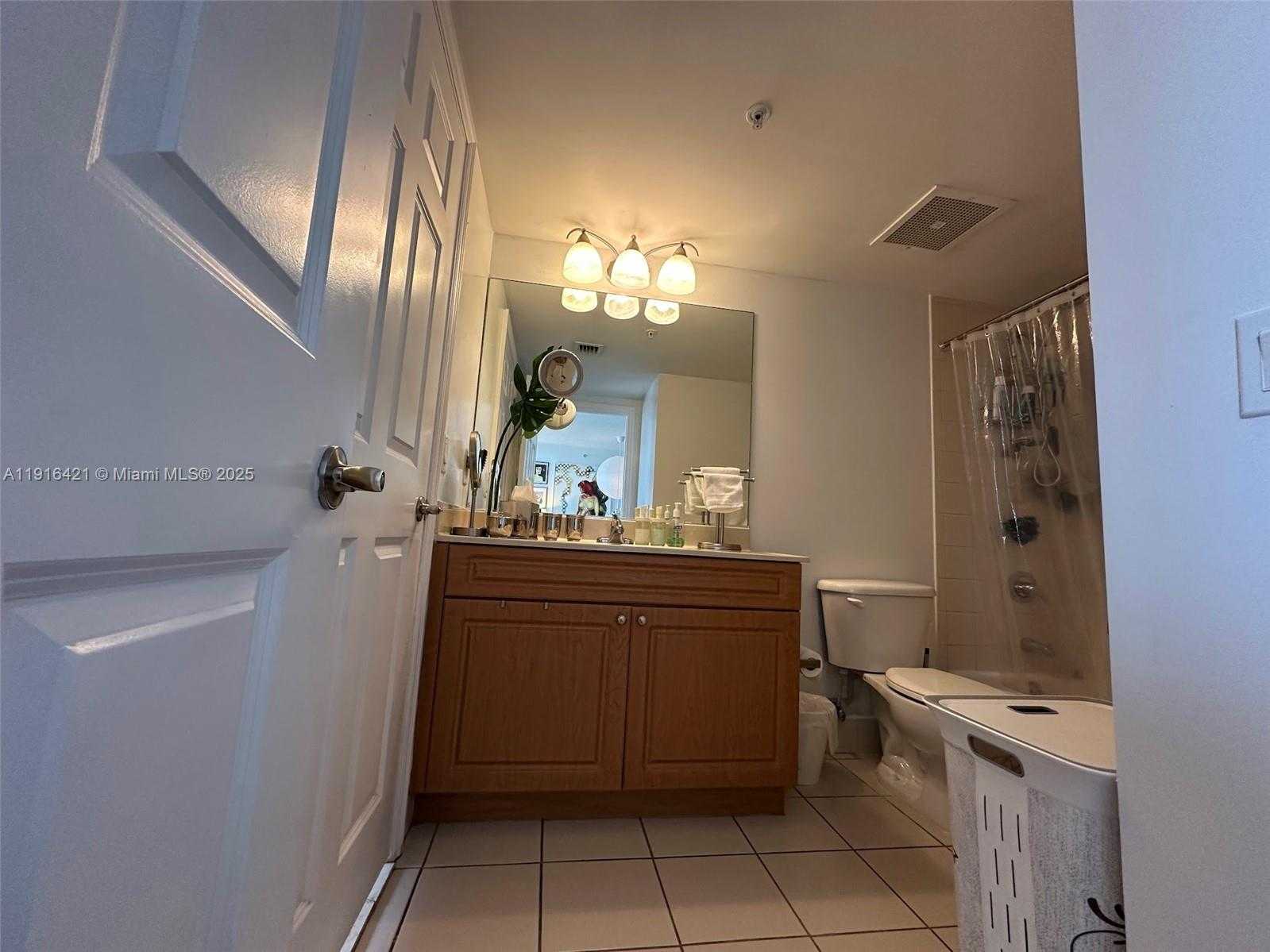 Small Image of 900 SOUTH WEST 8TH ST #1010, Miami Number 13