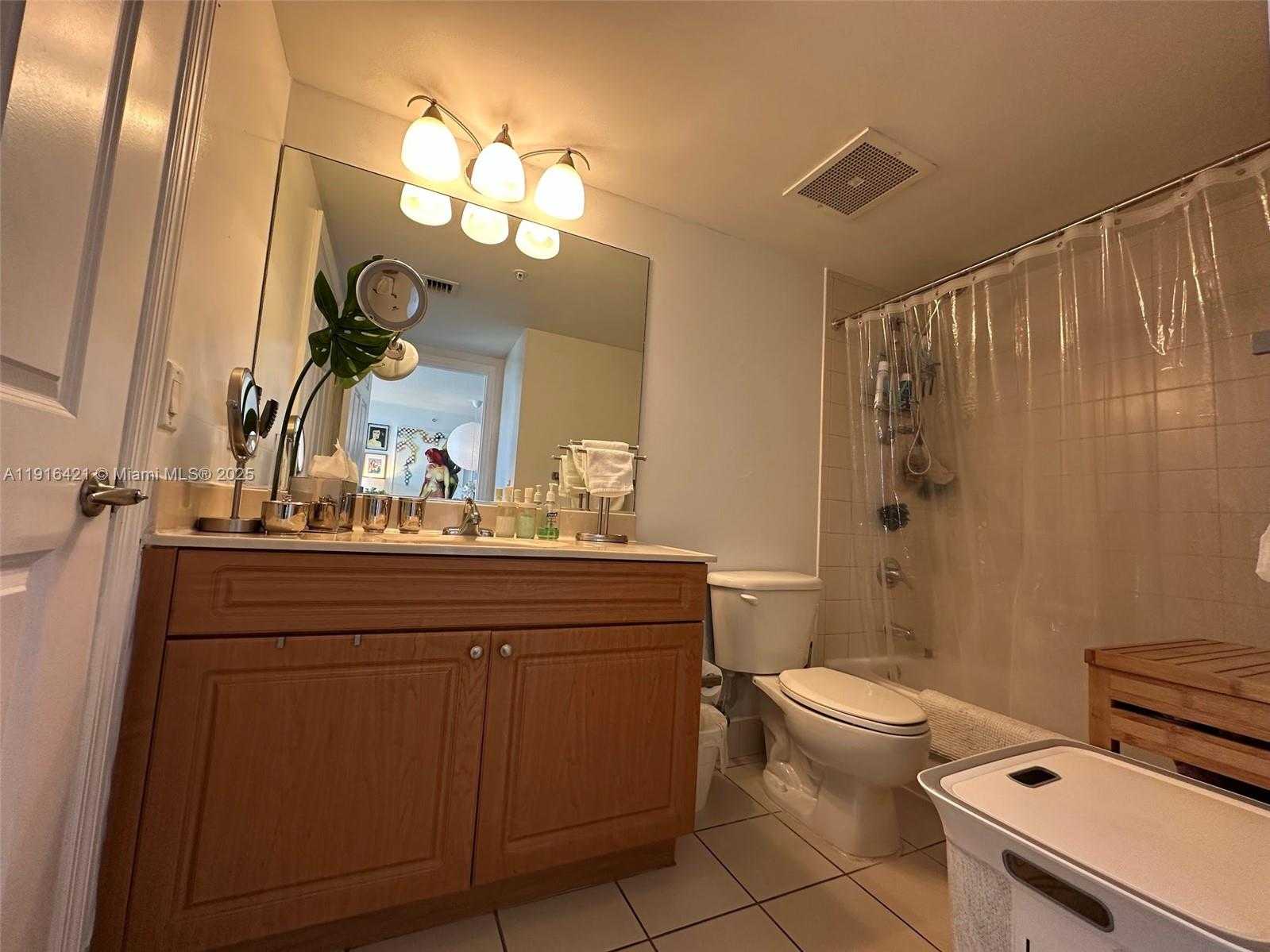 Small Image of 900 SOUTH WEST 8TH ST #1010, Miami Number 14