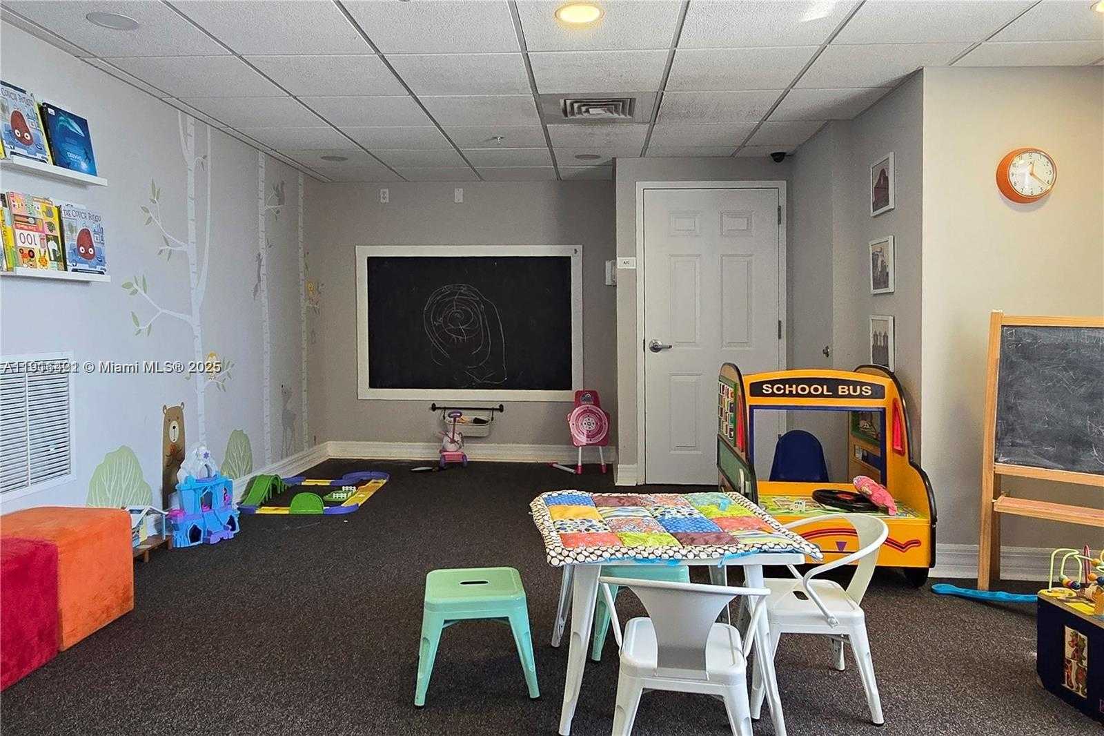 Small Image of 900 SOUTH WEST 8TH ST #1010, Miami Number 16