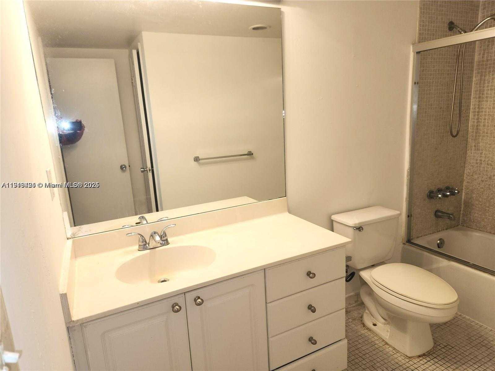 Small Image of 19370 COLLINS AVE #517, Sunny Isles Beach Number 13