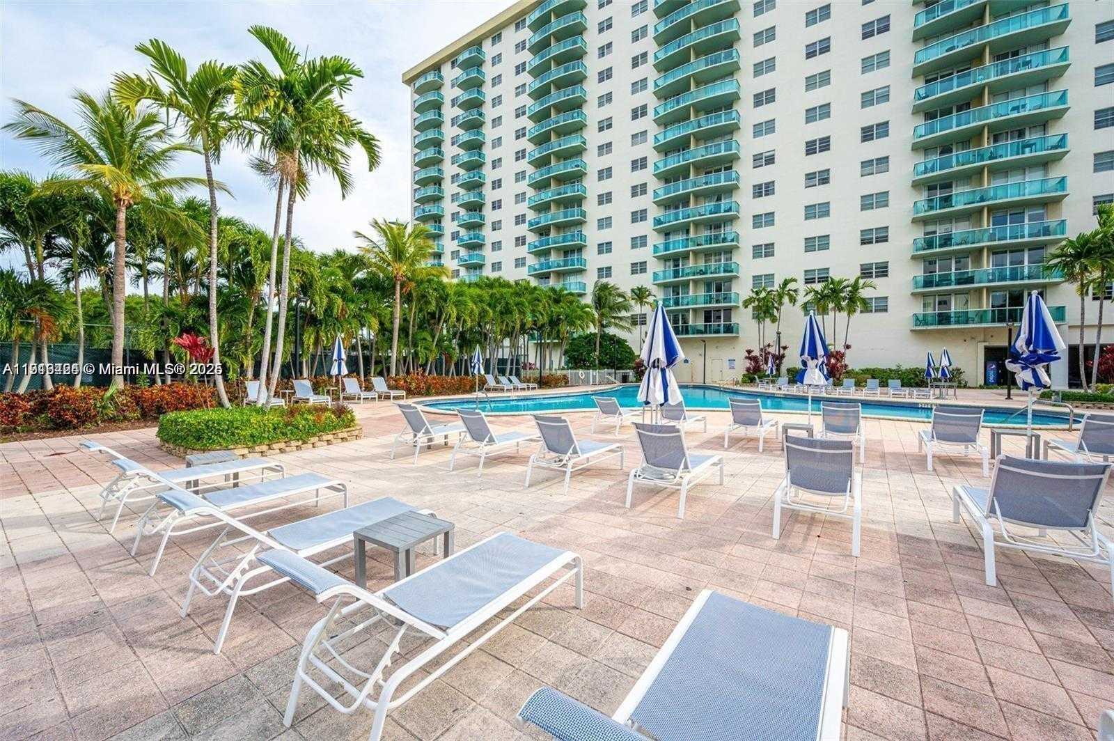 Small Image of 19370 COLLINS AVE #517, Sunny Isles Beach Number 4