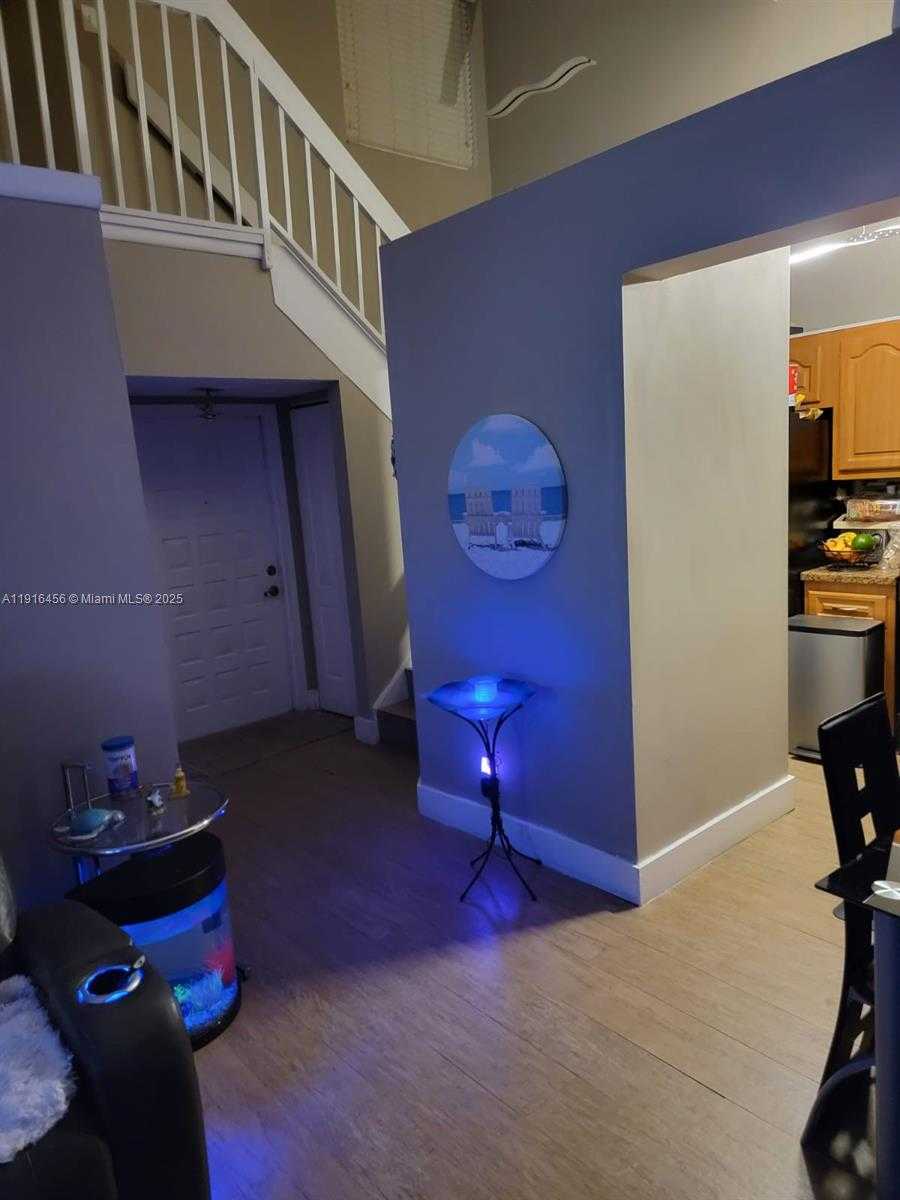 Small Image of 13959 SOUTH WEST 91ST TER #13959, Miami Number 10