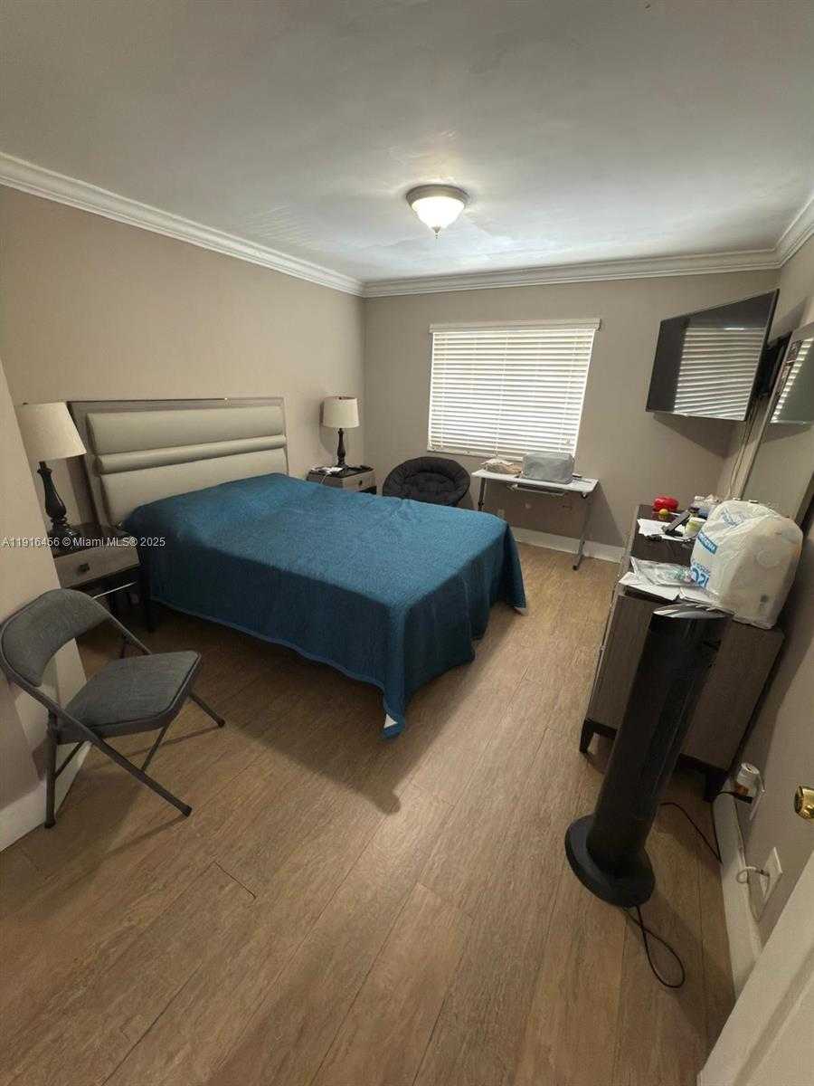 Small Image of 13959 SOUTH WEST 91ST TER #13959, Miami Number 15