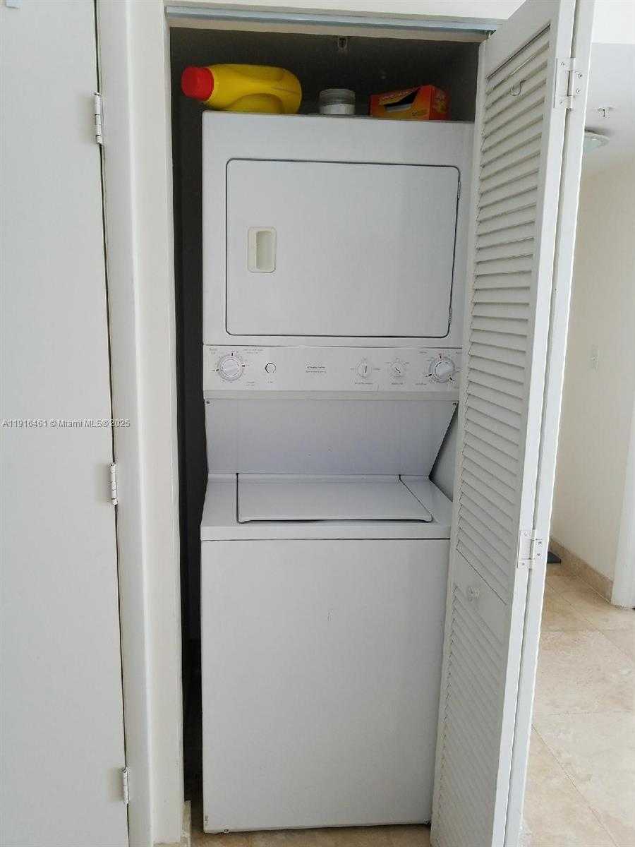 Small Image of 31 SOUTH EAST 5TH ST #2205, Miami Number 11