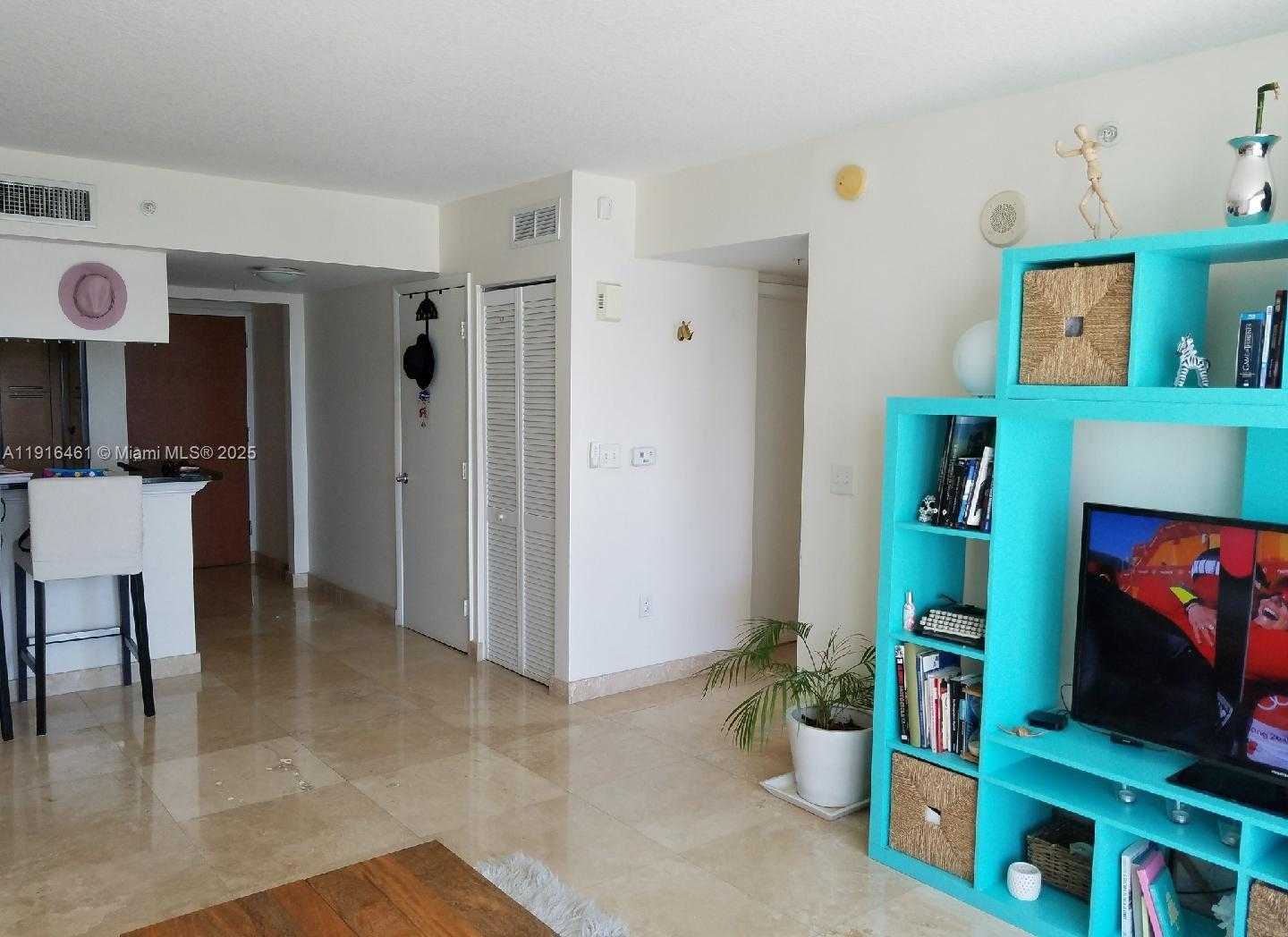 Small Image of 31 SOUTH EAST 5TH ST #2205, Miami Number 3