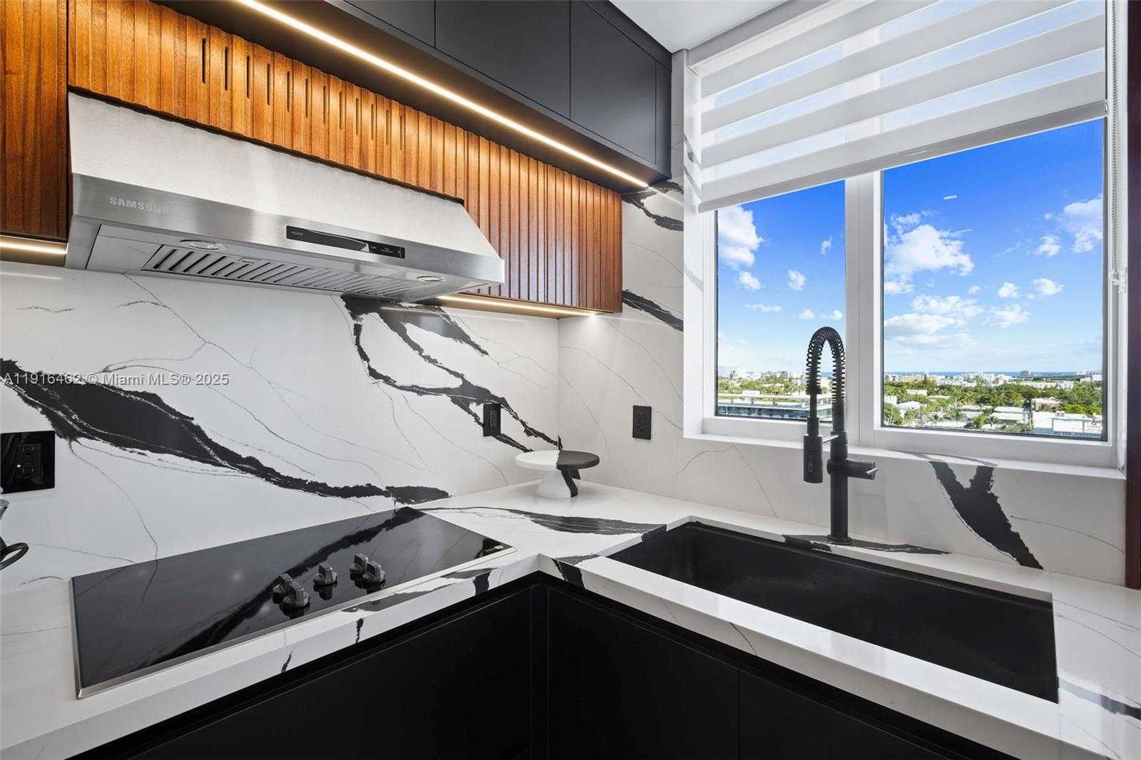 Small Image of 650 WEST AVE #1002, Miami Beach Number 9